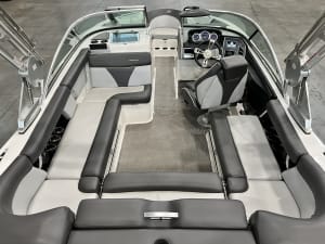2018-mastercraft-xt21-130564-image7