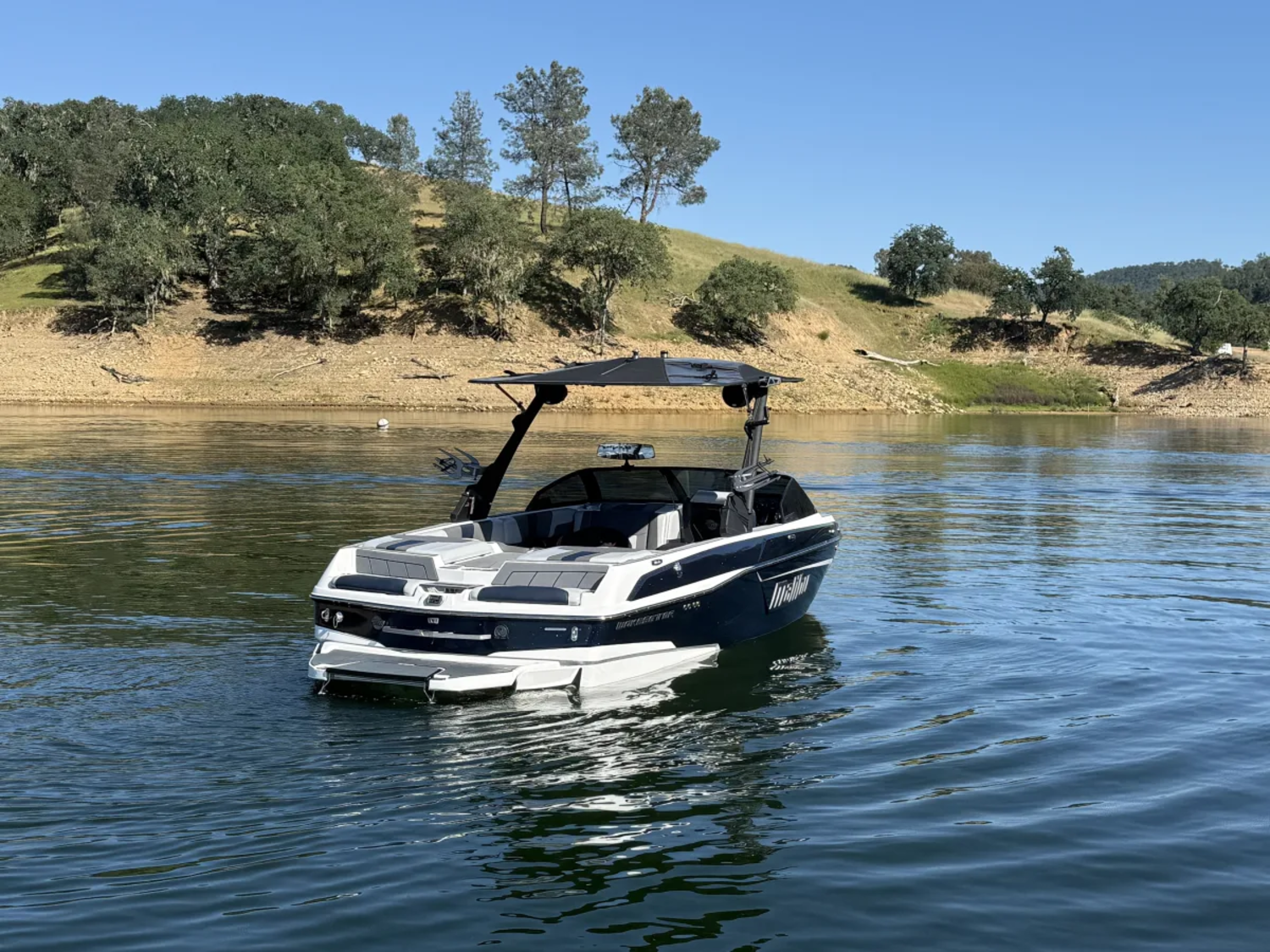 2022 Malibu 23LSV