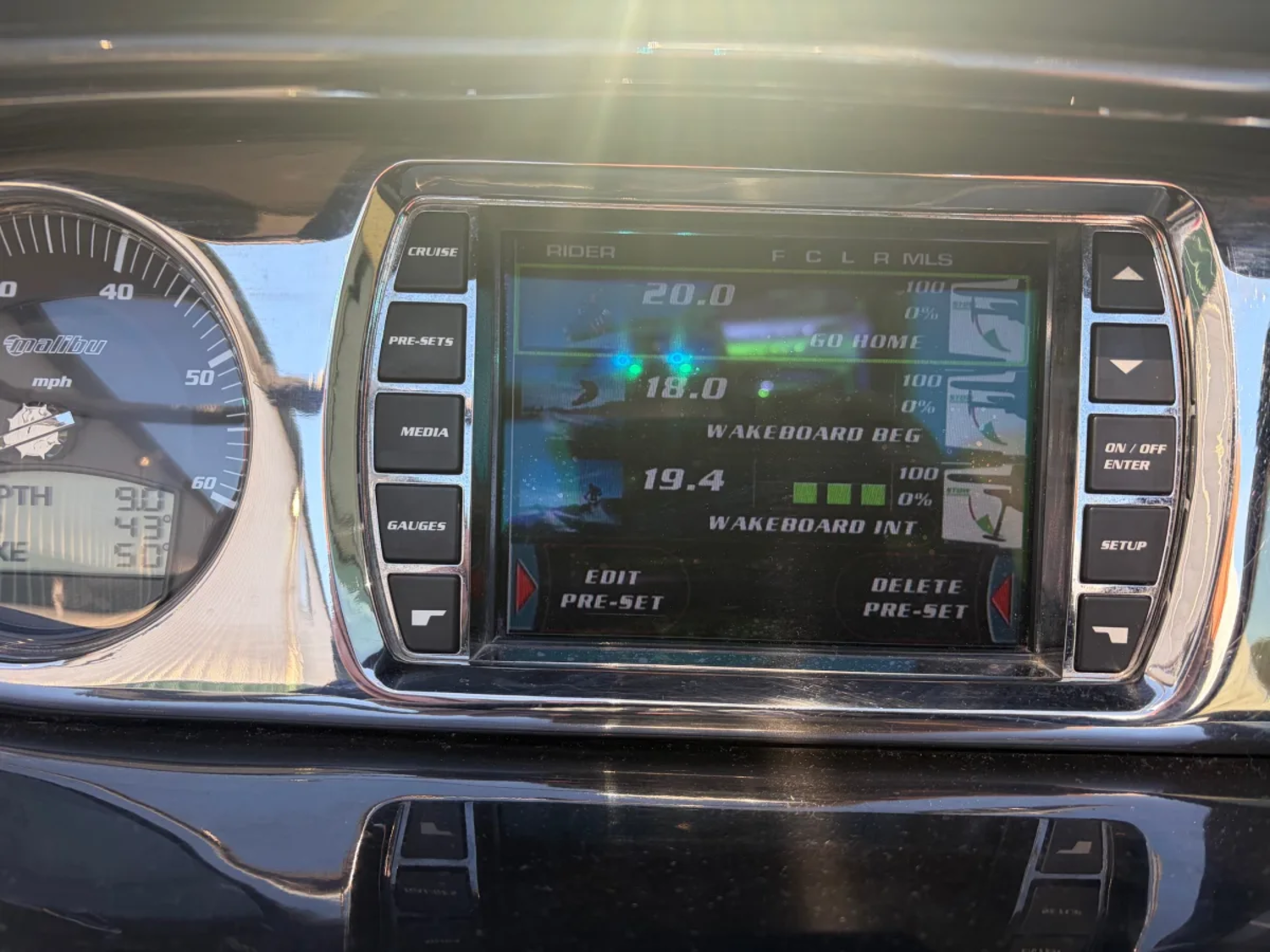 2013 Malibu Wakesetter VLX