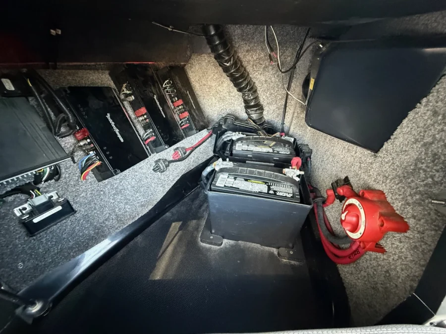 2013 Malibu Boats Wakesetter VLX for sale in Spirit Lake, Iowa