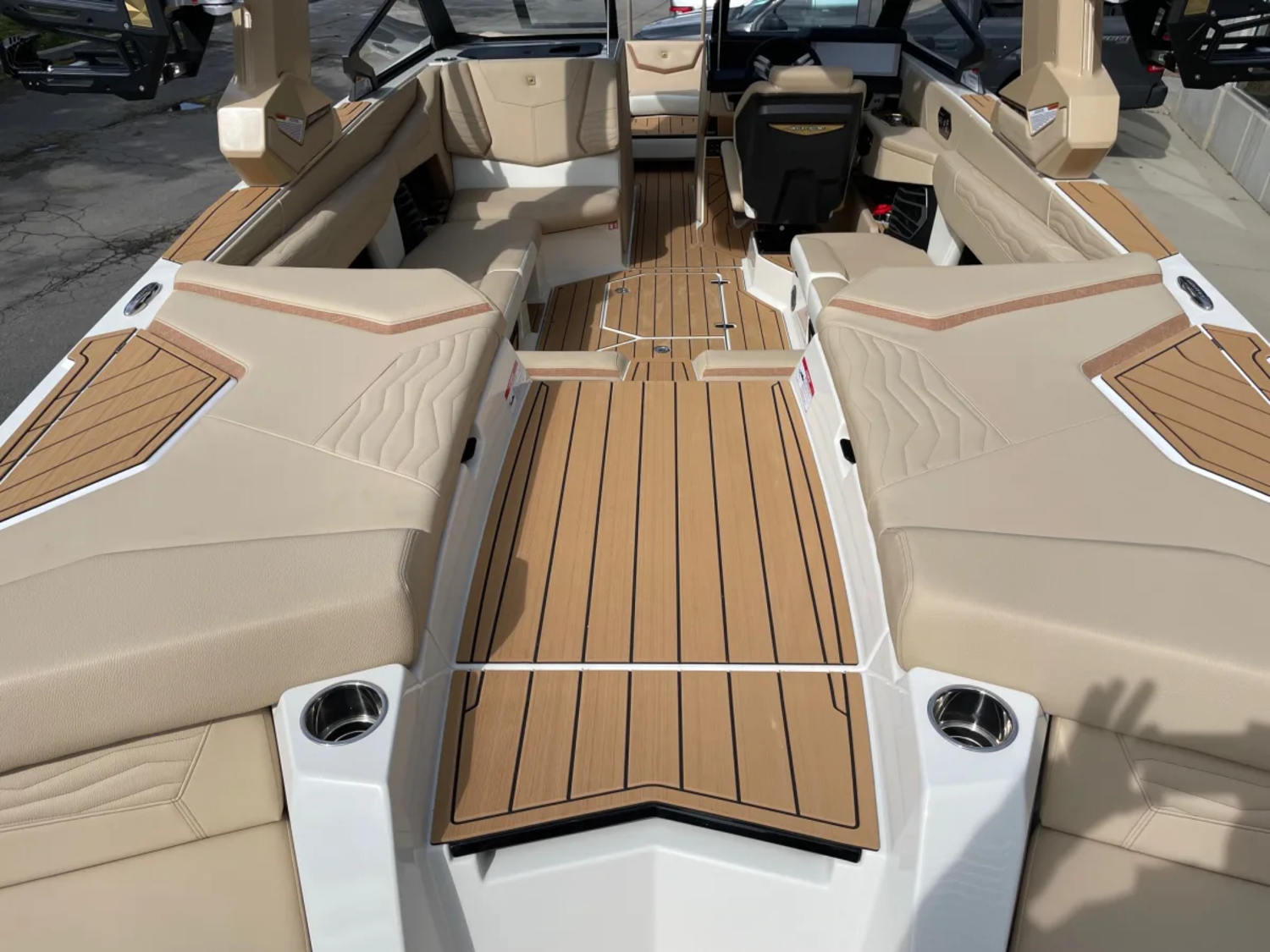 2026 NAUTIQUE G23 with ZZ8S 630HP SUPERCHARGED POWER PLANT