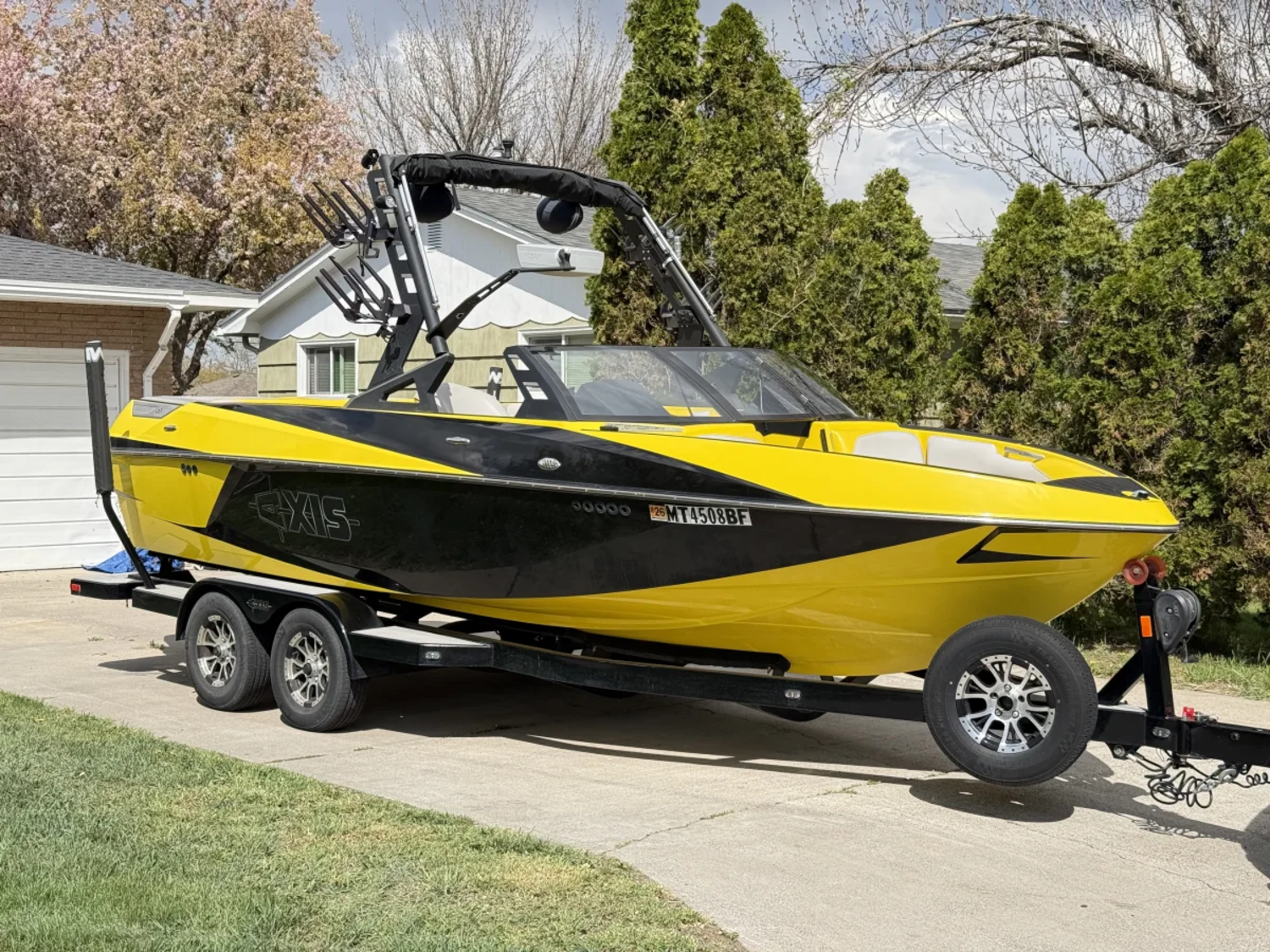 2017 Axis Boats T22 Only 101 hours Malibu SurfGates Upgraded motor