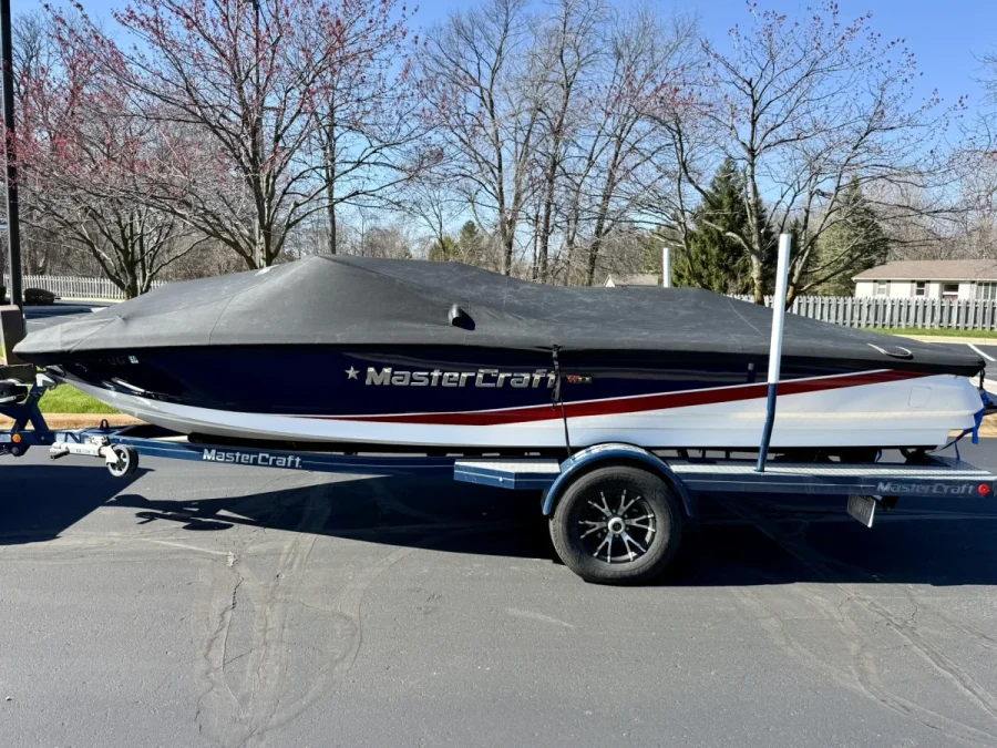 2013 Mastercraft Boats Prostar 197 for sale in Wixom, Michigan