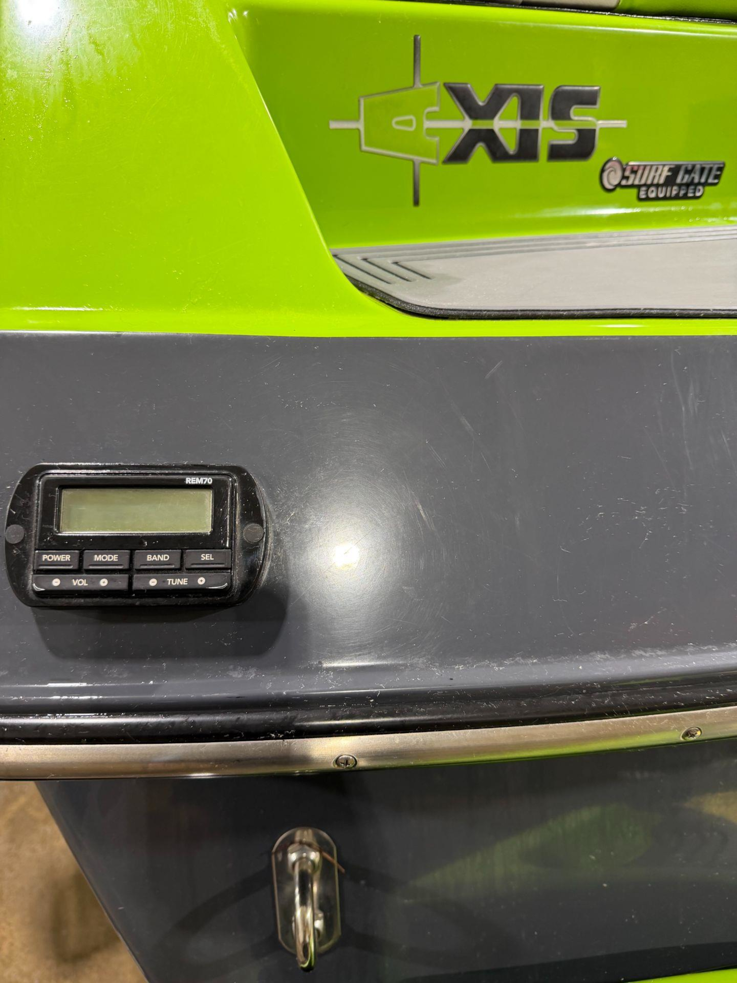 2017 Axis A24