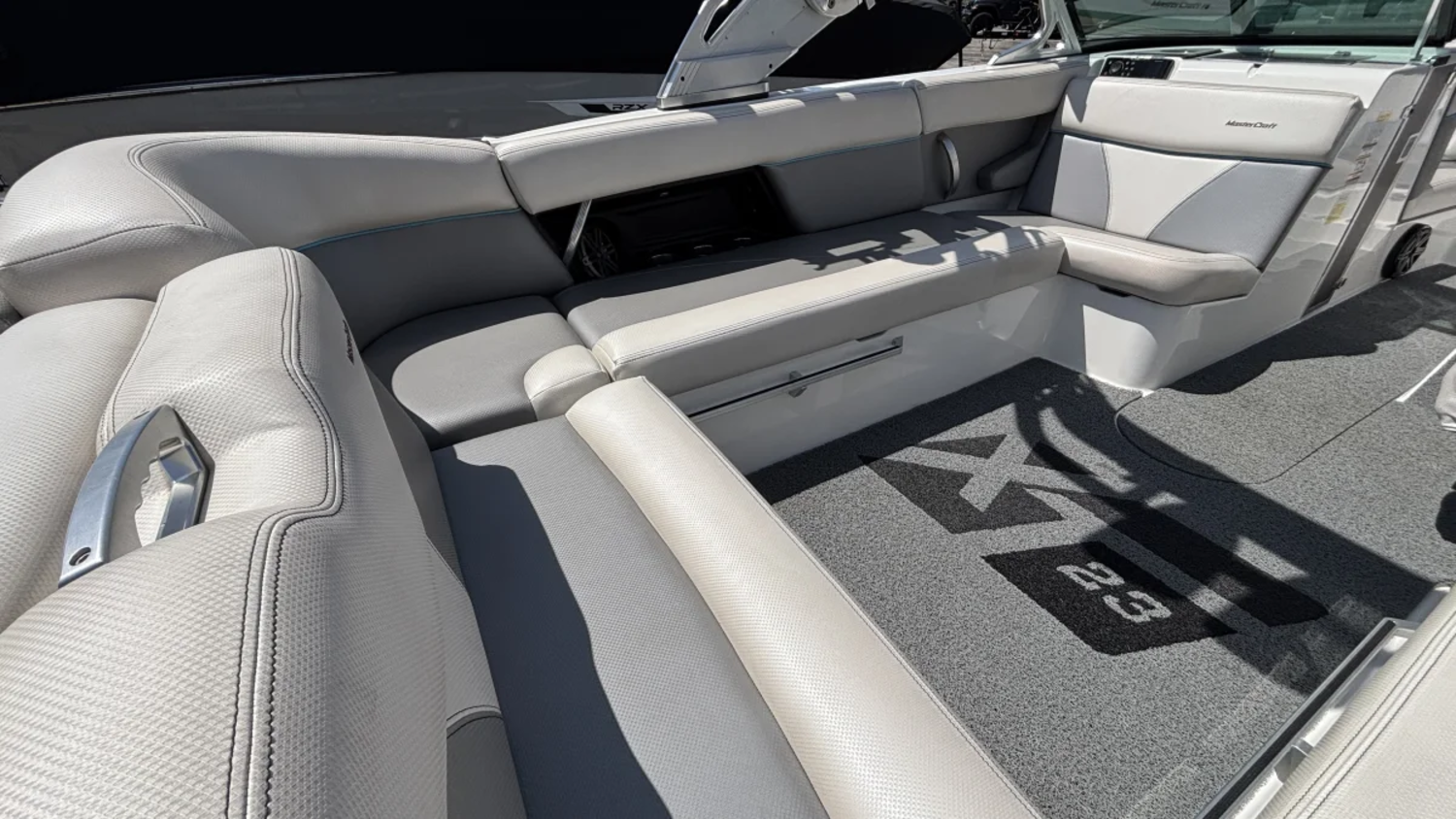 2017 MasterCraft XT23