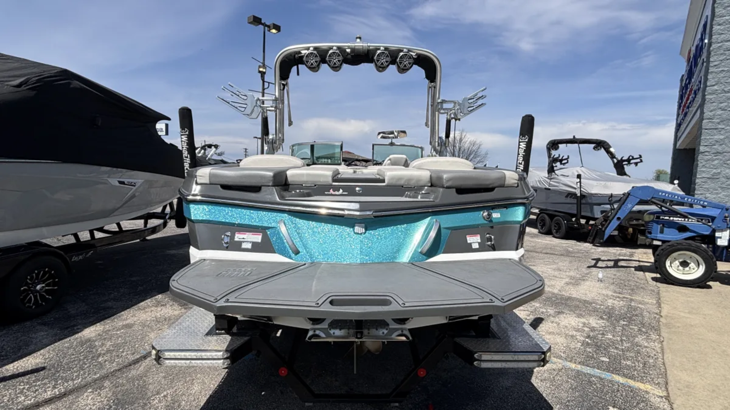2017 MasterCraft XT23