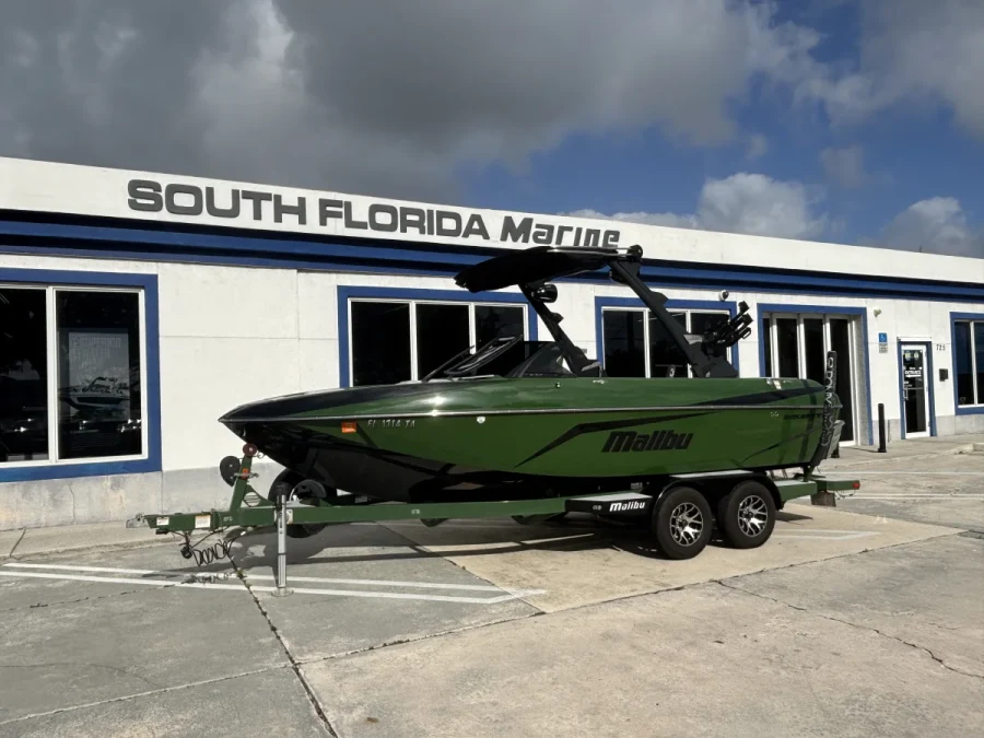 2021 Malibu Boats Wakesetter VLX for sale in boynton beach, Florida