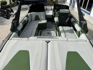 2021 Malibu Boats Wakesetter VLX for sale in boynton beach, Florida