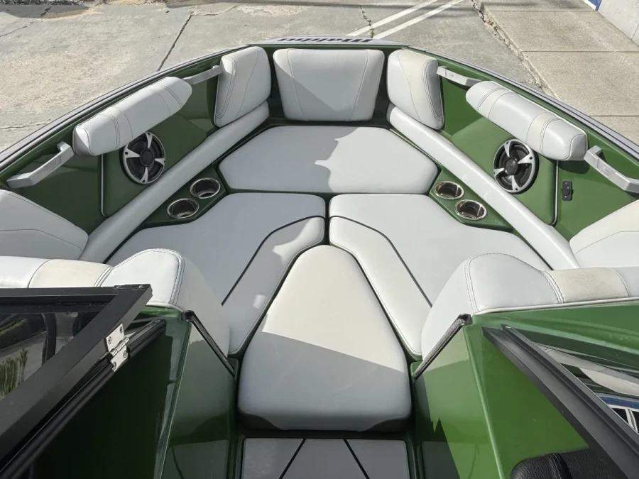 2021 Malibu Boats Wakesetter VLX for sale in boynton beach, Florida