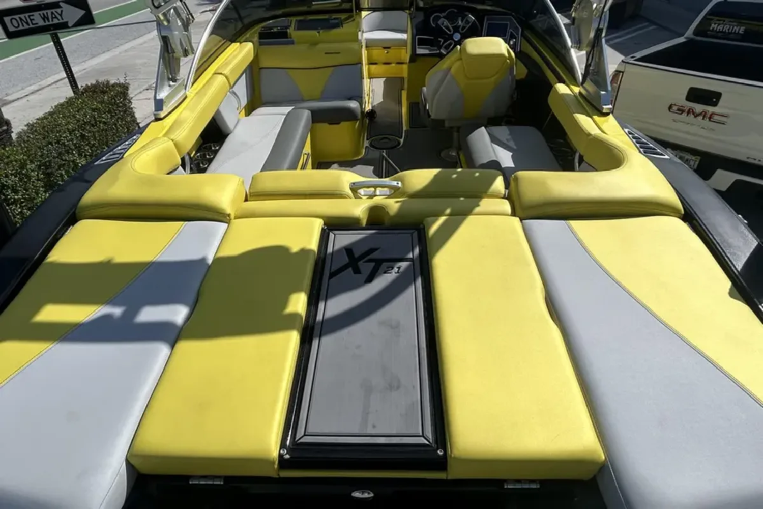 2021 Mastercraft XT21