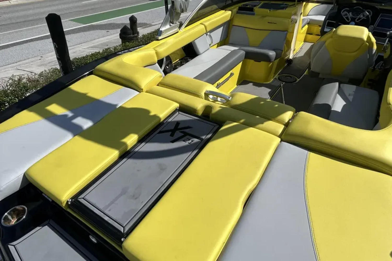 2021 Mastercraft XT21