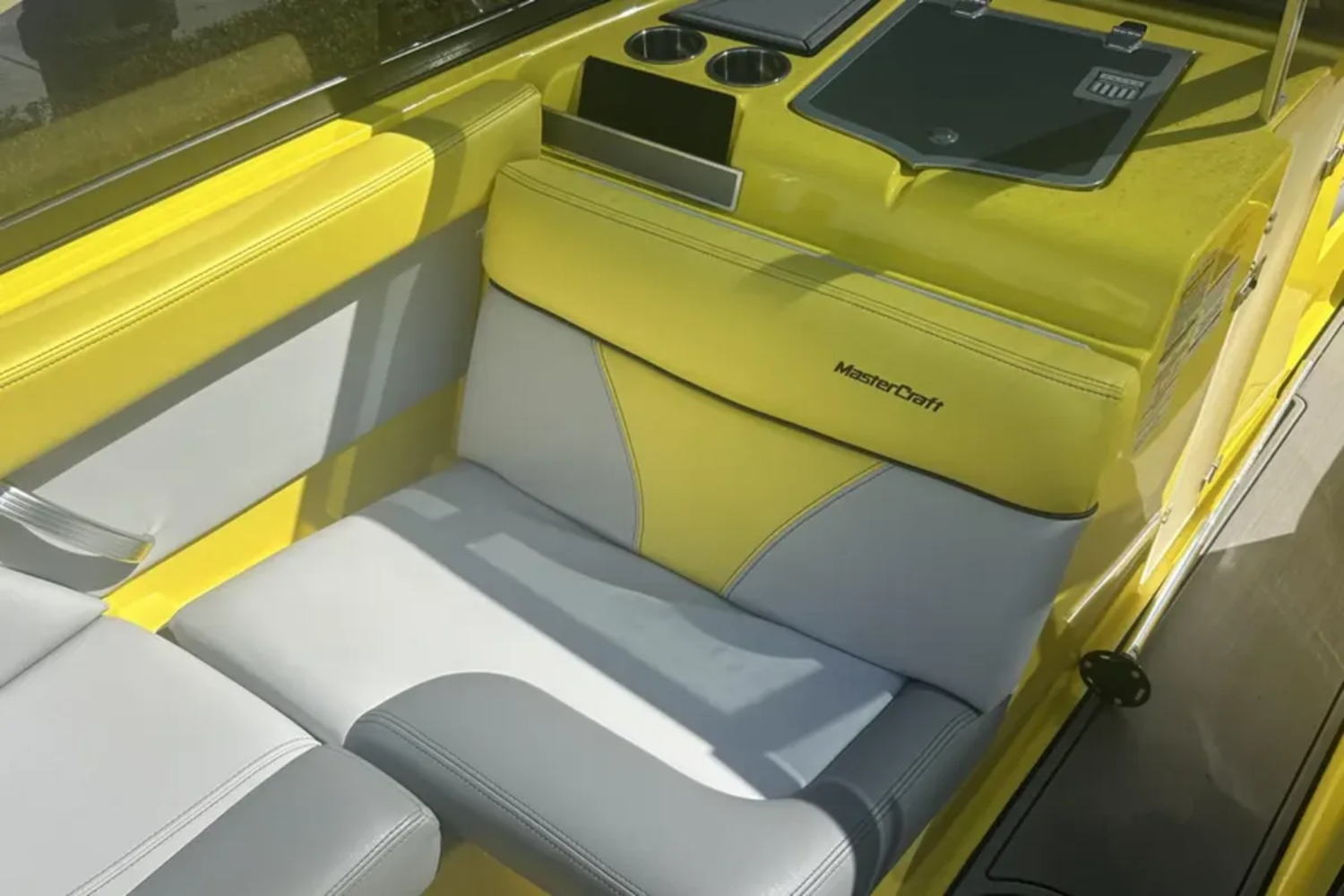 2021 Mastercraft XT21