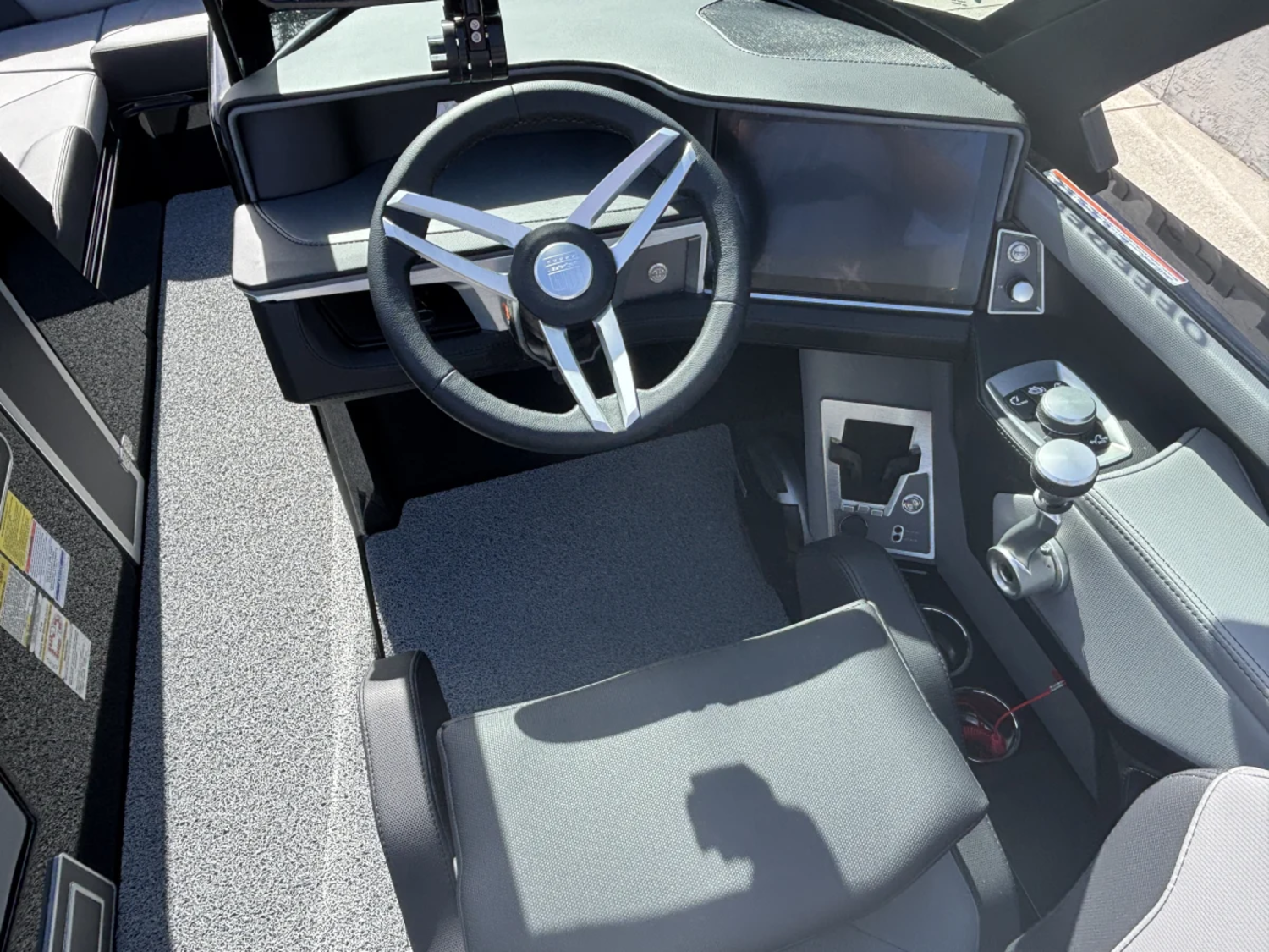 2026 Mastercraft XT24