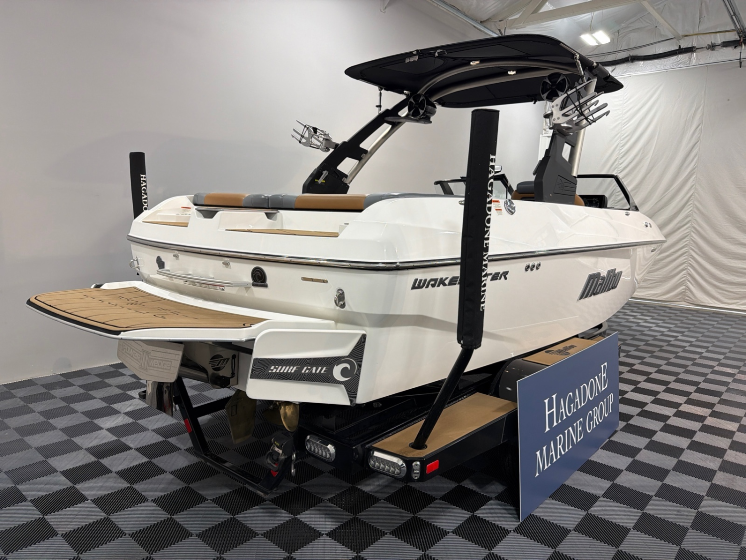 2020 Malibu 21 MLX