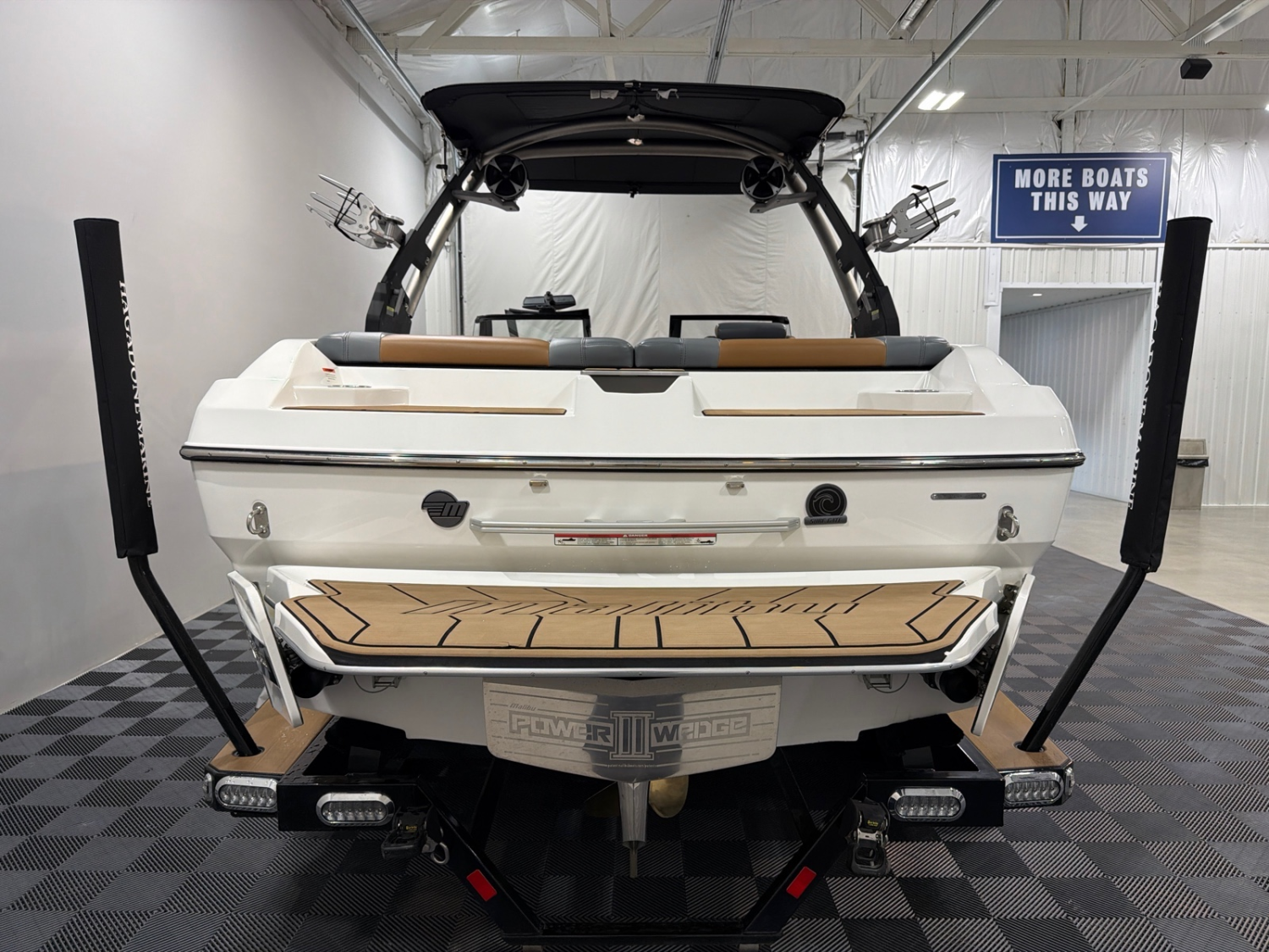 2020 Malibu 21 MLX