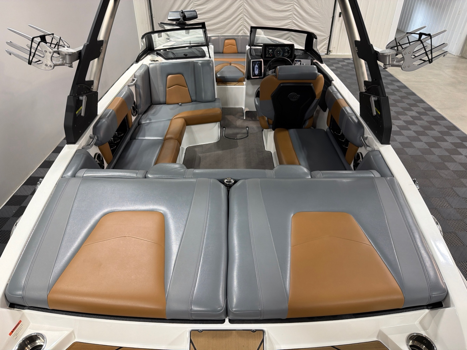 2020 Malibu 21 MLX