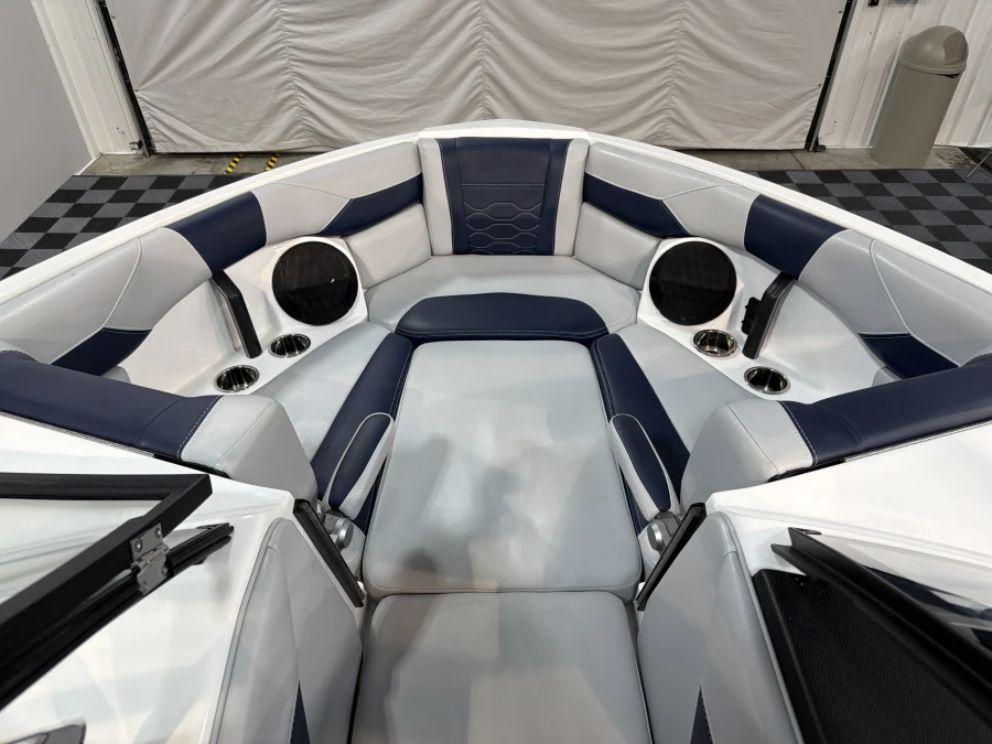 2025 Malibu Boats Wakesetter 23 LSV for sale in , 