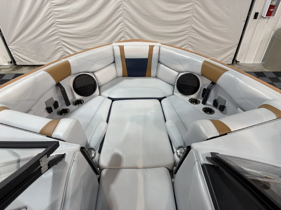2025 Malibu Boats Wakesetter 23 LSV for sale in , 