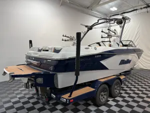 2025 Malibu Boats Wakesetter 23 LSV for sale in , 
