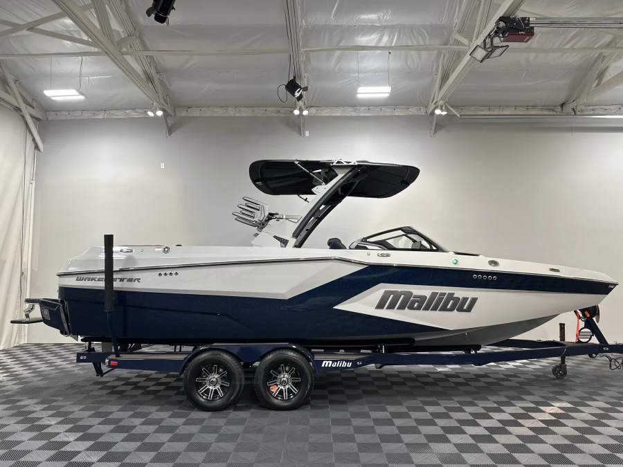 2025 Malibu Boats Wakesetter 24 MXZ for sale in , 