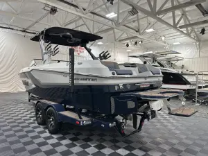 2025 Malibu Boats Wakesetter 24 MXZ for sale in , 