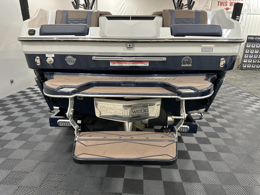 2025 Malibu Boats Wakesetter 24 MXZ for sale in , 