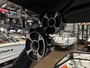 2021 Malibu Boats Wakesetter 25 LSV for sale in , 