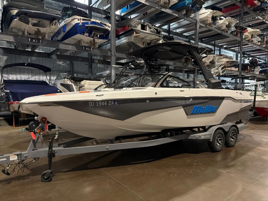 2021 Malibu Boats Wakesetter 25 LSV for sale in , 