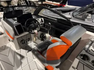 2021 Malibu Boats Wakesetter 25 LSV for sale in , 