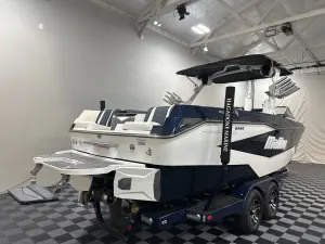 2025 Malibu Boats Wakesetter 25 LSV for sale in , 