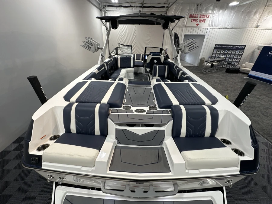 2025 Malibu Boats Wakesetter 25 LSV for sale in , 
