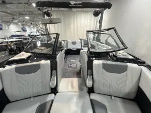 2025 Malibu Boats Wakesetter 25 LSV for sale in , 