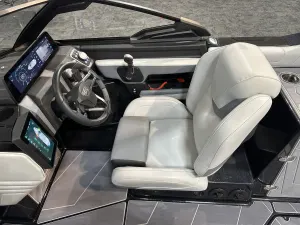 2025 Malibu Boats Wakesetter 25 LSV for sale in , 