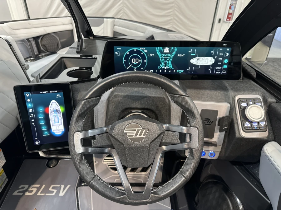 2025 Malibu Boats Wakesetter 25 LSV for sale in , 