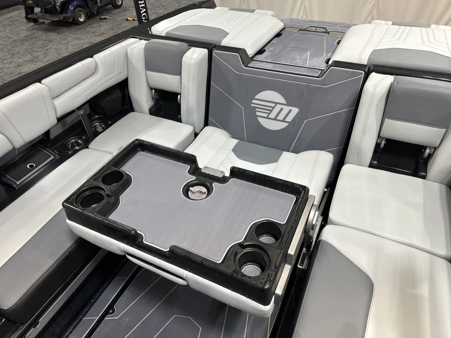2025 Malibu Boats Wakesetter 25 LSV for sale in , 