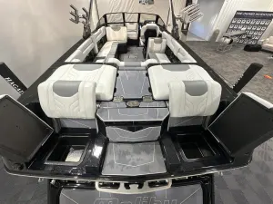 2025 Malibu Boats Wakesetter 25 LSV for sale in , 