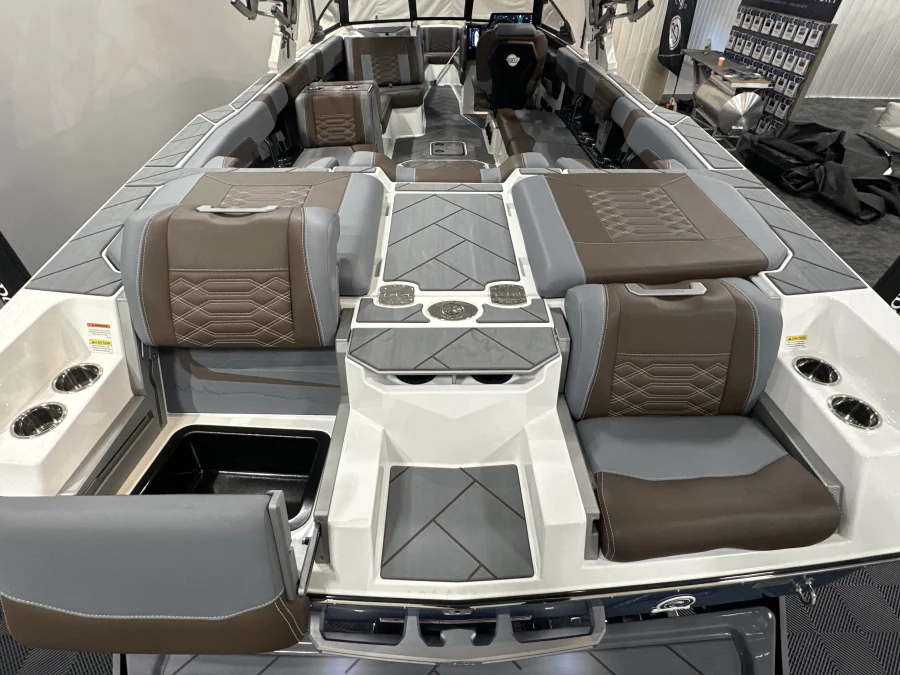 2025 Malibu Boats Wakesetter 26 LSV for sale in , 
