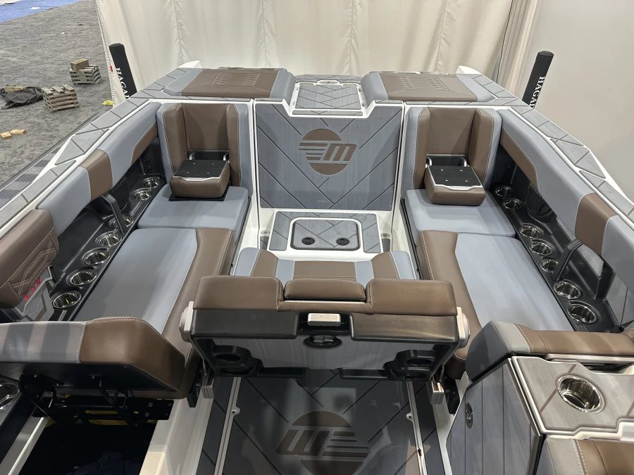 2025 Malibu Boats Wakesetter 26 LSV for sale in , 