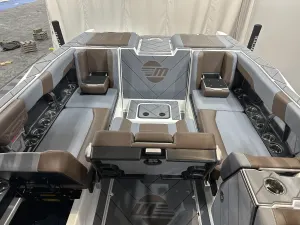 2025 Malibu Boats Wakesetter 26 LSV for sale in , 