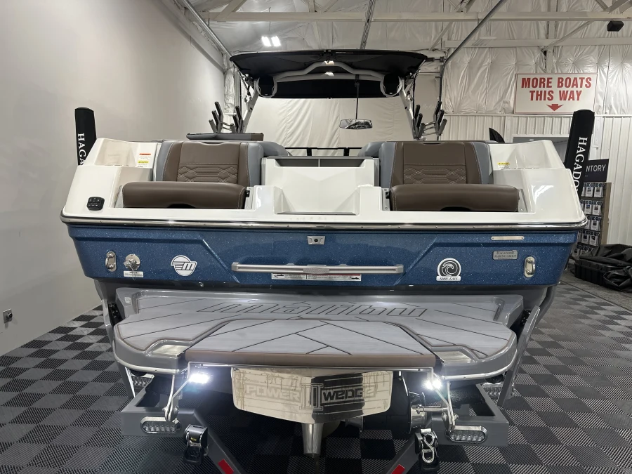 2025 Malibu Boats Wakesetter 26 LSV for sale in , 