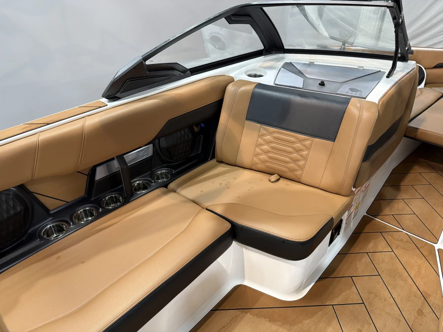 2025 Malibu Boats Wakesetter 26 LSV for sale in , 