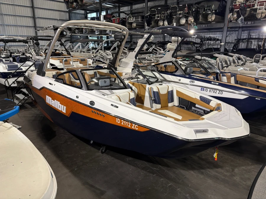 2023 Malibu Boats M220 for sale in , 