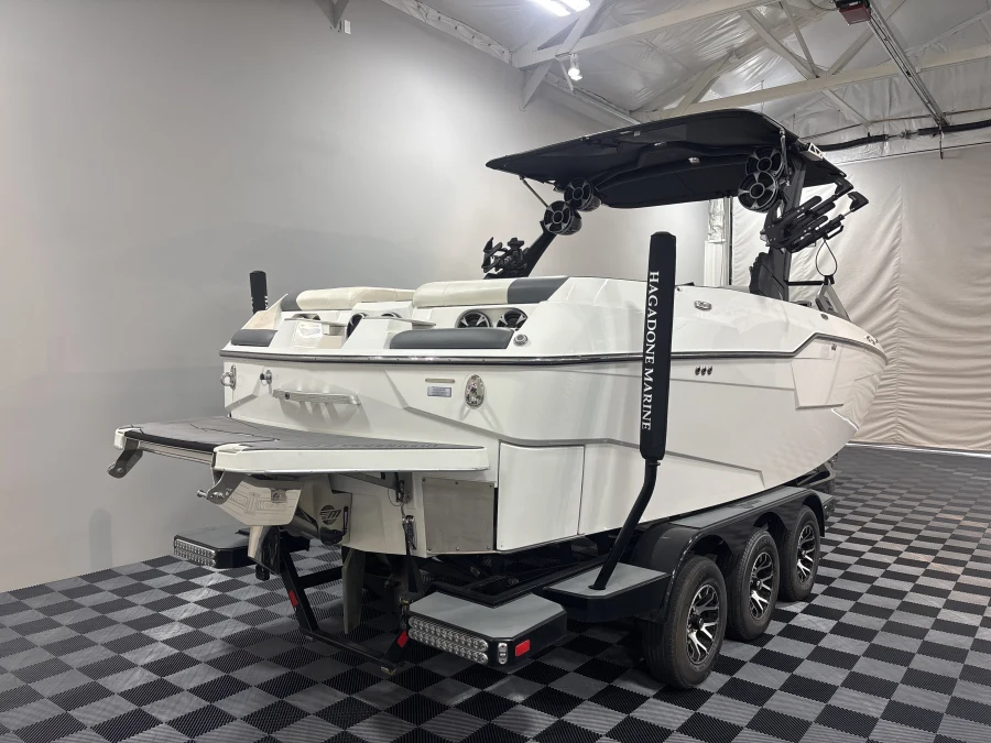 2021 Malibu Boats M240 for sale in , 