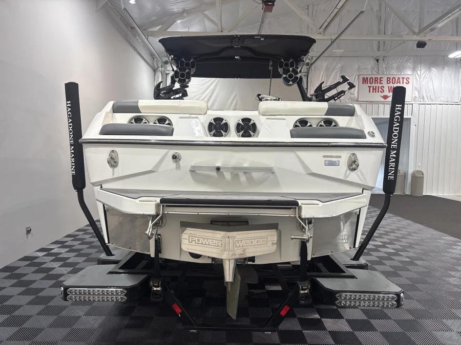 2021 Malibu Boats M240 for sale in , 