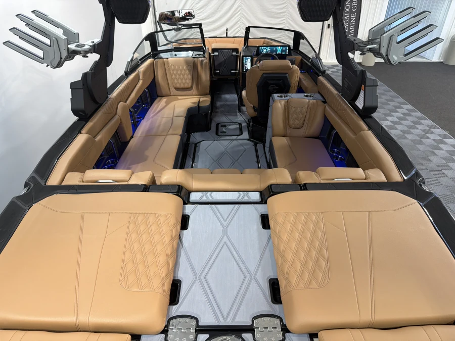 2026 Malibu Boats M242 for sale in , 