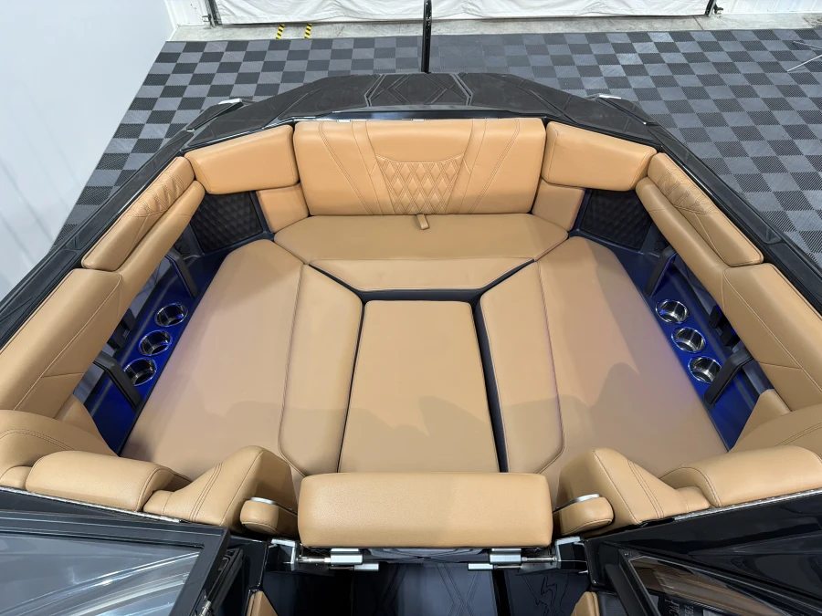 2026 Malibu Boats M242 for sale in , 