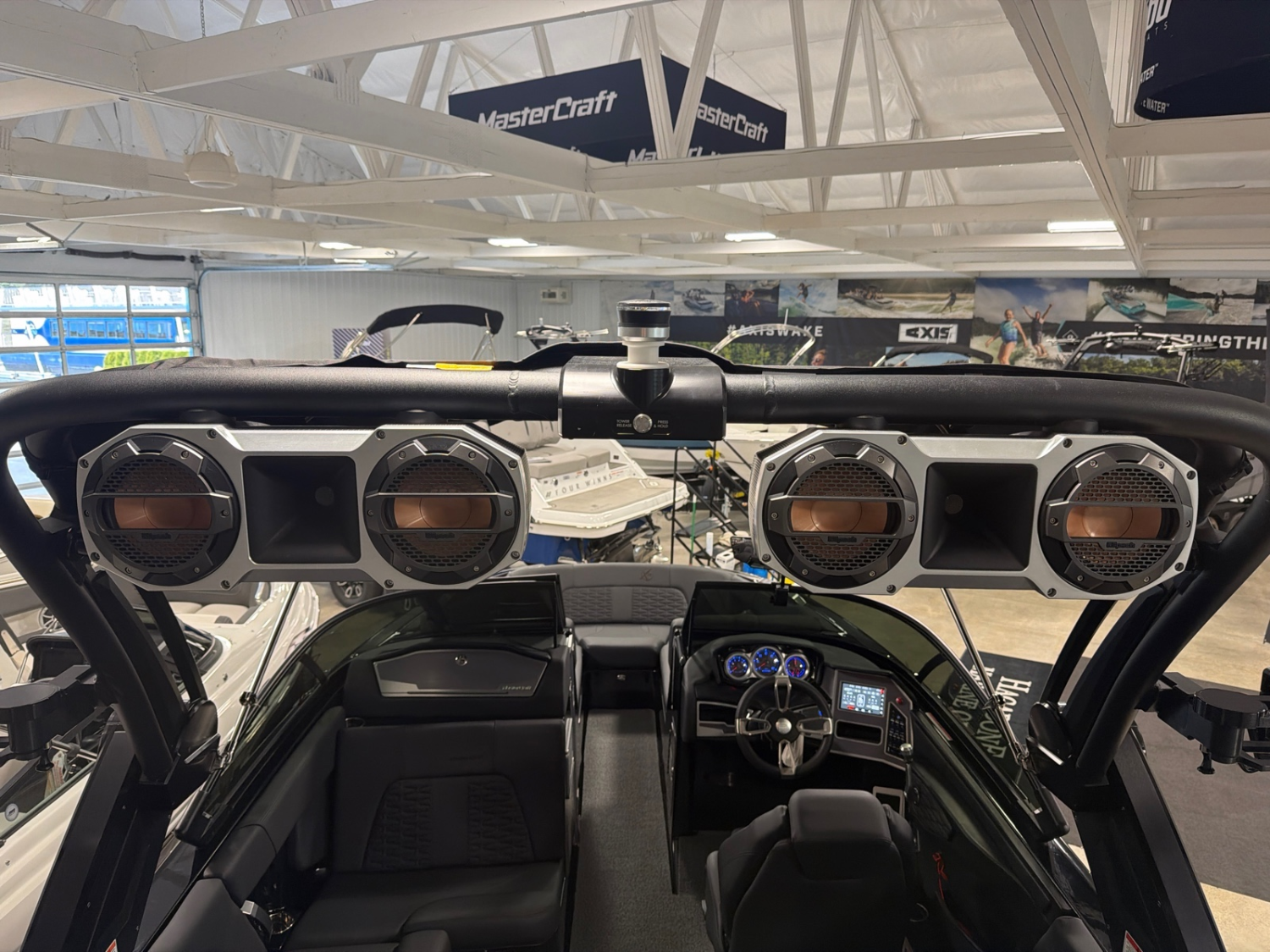 2022 MasterCraft X24