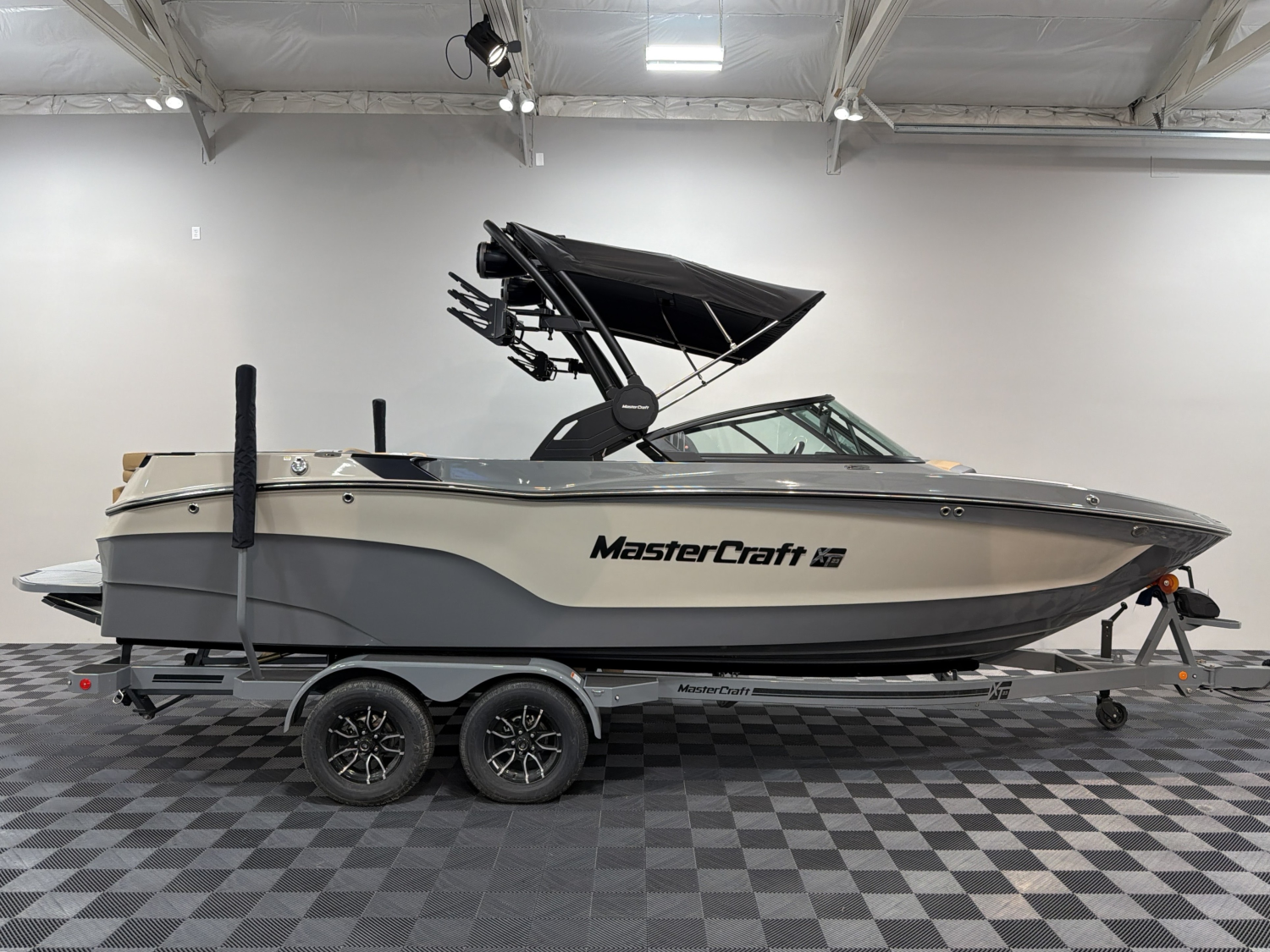 2026 MasterCraft XT23