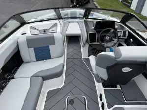 2023 Malibu Boats Wakesetter 26 LSV for sale in Springfield, Missouri