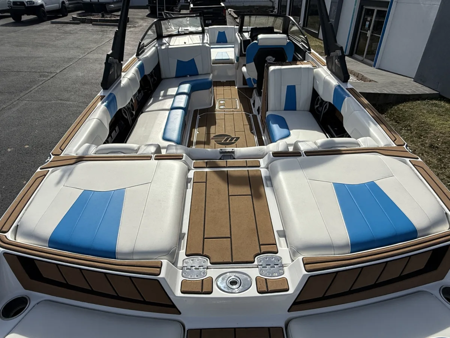 2021 Malibu Wakesetter 24MXZ